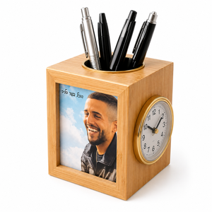 מעמד לעטים עם שעון 