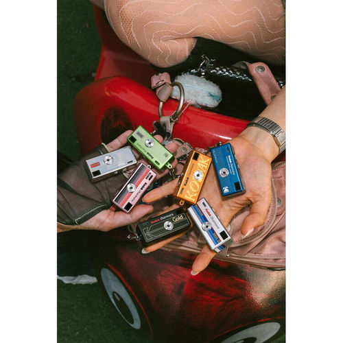 מצלמת רטרו דיגיטלית Kodak Charmera Millenium Edition