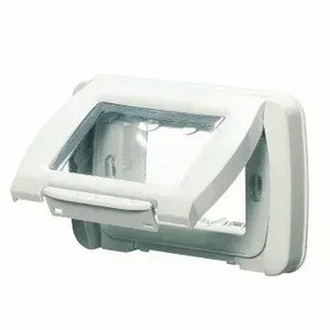 מסגרת 3 מקום מוגן מים GEWISS 22451