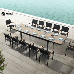 שולחן HECK מבית MIRA