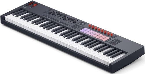 זוית נוספת novation flkey 61 mk2 midi keyboard controller