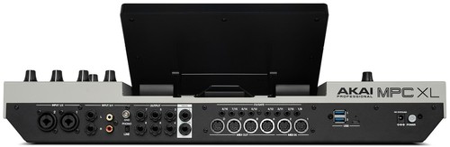 Akai Pro MPC XL זווית נוספת4