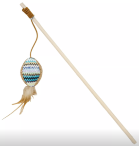 קוואפס חכת משחק עץ לחתולים עם בובת דג - Quapas! Cat Toy Fishing Rod Fishy
