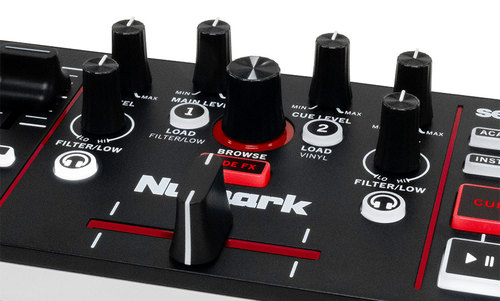 קונטרולר דיג'יי - Numark Mixtrack GO