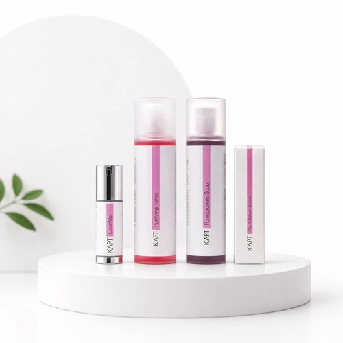 ערכת טיפוח מסדרת Natural Mediker של קארט הכוללת 4 מוצרים לטיפול ואיזון עור שמן ובעייתי
