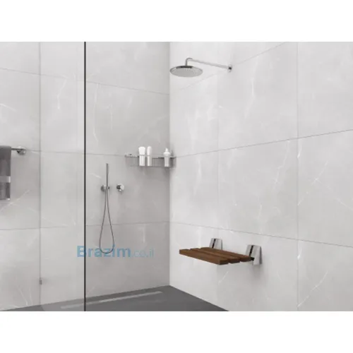 מושב מתקפל למקלחת פליפר (עץ טיק 51x33.5 סמ) — תמונת אווירה