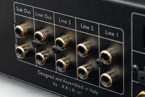  מגבר סטריאו מנורות - Unison Research Triode 25 Black Edition מתצוגה!
