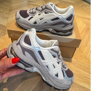נעל ASICS מידות 27-35 לילדים 