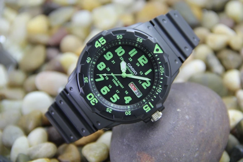CASIO MRW-200H-3B מספרים ברורים צלילה 100 מטר 