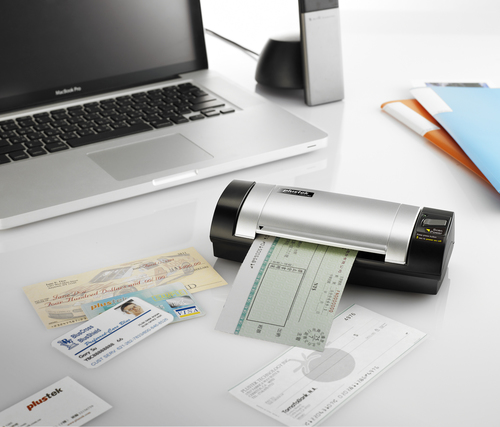 סורק מסמכים נייד Plustek MobileOffice D600 Plus פלוסטק