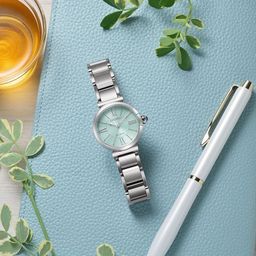 שעון סיטיזן Citizen EM1070-83L לאישה בצבע כסוף