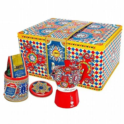 מארז Bialetti × Dolce&Gabbana Moka Express Sicilian Cart 3 כוסות + קפה.