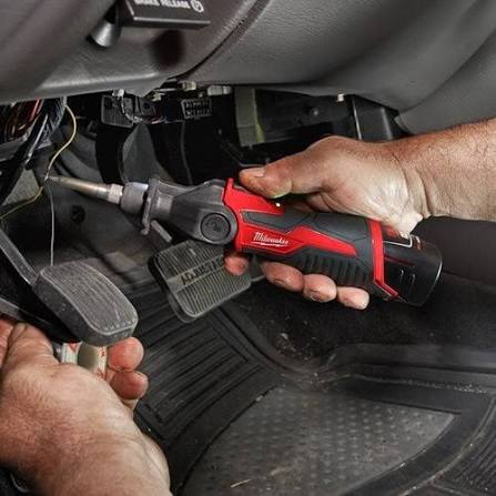 גוף מלחם נטען 12V דגם M12 SI מבית Milwaukee מילווקי