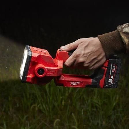 גוף פנס חיפוש נטען 18V LED דגם M18 SLED מבית Milwaukee מילווקי