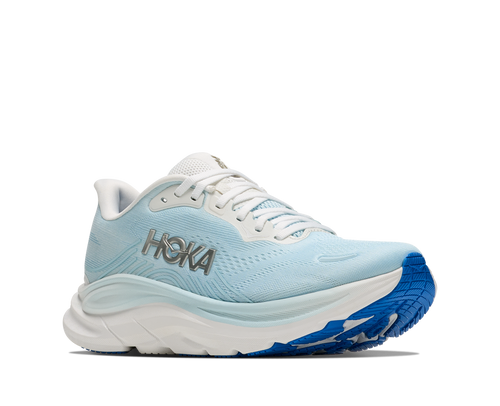 נעלי ריצה HOKA Clifton 11 Wide לנשים HOK308W-FMM בגוון פרוסט/כחול נוצץ - מבט צד על סוליה גבוהה ברוחב D לריצת כביש - בשימוש