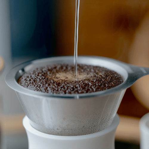 קנקן חליטה מזכוכית וחבק לבן HARIO Glass Coffee Maker