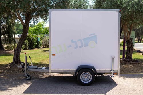 נגרר סגור פאנל אלומיניום מבודד משקל כולל 750 ק