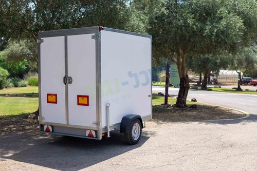 נגרר סגור פאנל אלומיניום מבודד משקל כולל 750 ק