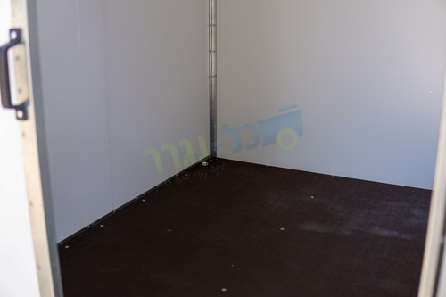 נגרר סגור פאנל אלומיניום מבודד משקל כולל 750 ק