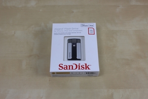 התקן זיכרון מדגם | SanDisk iXpand Flash Drive בעל נפח אחסון 12