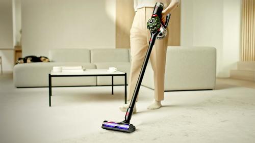 DYSON V8 CYCLONE