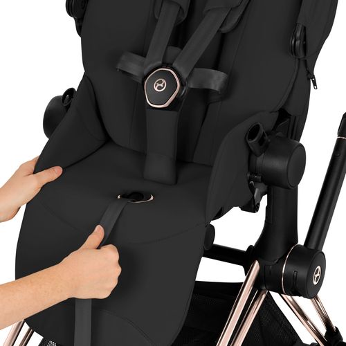 עגלת תינוק פריאם Cybex Priam 5 בז', שלדה כרום חום – השילוב המושלם בין יוקרה, חדשנות ונוחות ללא פשרות