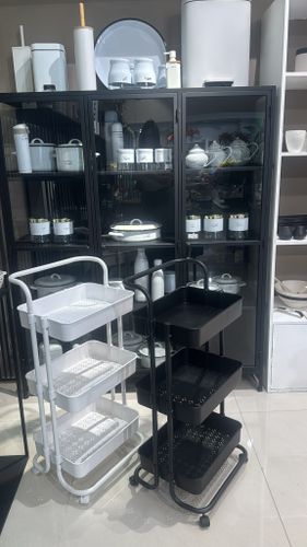 עגלת ירקות איכותית ממתכת בצבע שחור