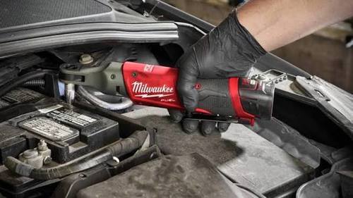 רצ'ט נטען D1/2 12V דגם M12 FIR12 כולל סוללה 2AH ומטען מבית Milwaukee מילווקי