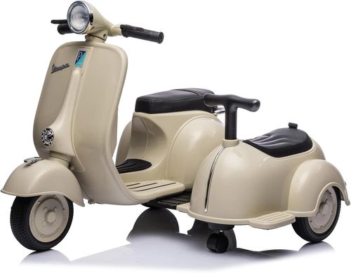 אופנוע ממונע לילדים וספה Vespa קלאסי 12V עם סירת צד, שני מושבים, אור ותא מטען מובנה - שמנת