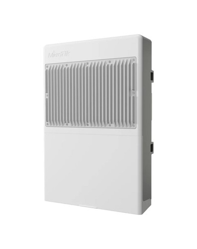 מתג חיצוני 18 יציאות עם 16 יציאות PoE-Out וחיבורי SFP+ מבית Mikroti