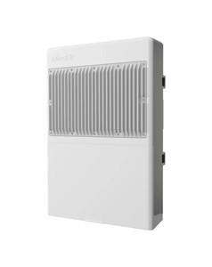 מתג חיצוני 18 יציאות עם 16 יציאות PoE-Out וחיבורי SFP+ מבית Mikroti