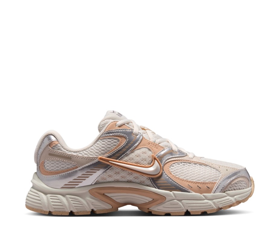 נעלי נייק Nike V5 RNR | נשים