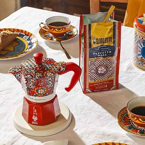 מקינטה Bialetti Moka Express Dolce&Gabbana Sicilian Cart ל-3 כוסות בעיצוב סיציליאני צבעוני 4