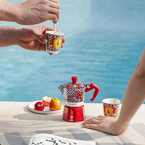 סט 2 כוסות אספרסו מפורצלן עם כפיות מוזהבות Bialetti Dolce&Gabbana Carretto Siciliano2