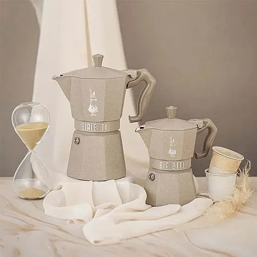מקינטות Bialetti Moka Exclusive Induction בגוון חול מדבר