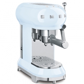 מכונת קפה צבע כחול פסטל smeg בעיצוב רטרו ECF02PBEU