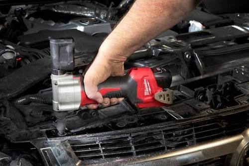 אקדח ניטים נטען 12V דגם M12 BPRT כולל שתי סוללות 2.0AH ומטען מבית MILWAUKEE מילווקי
