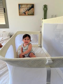  מתחם שינה למיטת ההורים נייד ומוגן לתינוק -Minigo Safe Nest