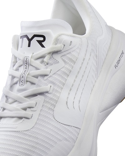 נעלי ריצה MAVERICK V1 MEN WHITE/GUM