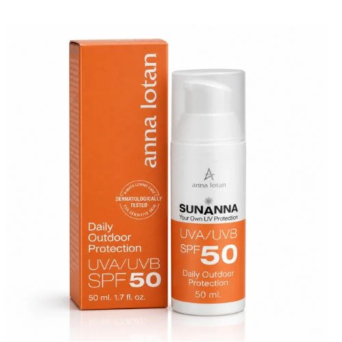 קרם הגנה יומיומי Daily Outdoor Protection של אנה לוטן עם SPF50 להגנה מקרני UVA ו-UVB 50 מ