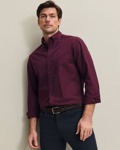 חולצת אוקספורד בורדו גזרת אקסטרה סלים - Burgundy stretch washed Oxford extra slim fit shirt