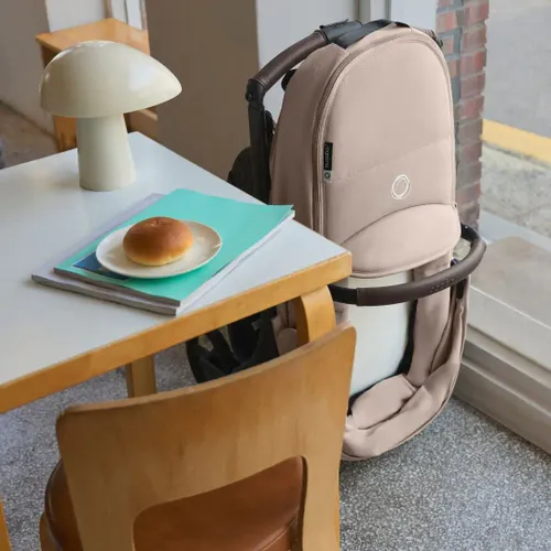 עגלת תינוק דרגונפליי פלוס + Bugaboo Dragonfly Plus - שלד שחור | בד שחור | גגון לבן מיסטי
