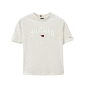 חולצה TOMMY HILFIGER מידות 2-16 לילדים בגוון לבן