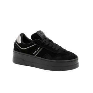 נעל TOMMY JEANS מידות 36-40 לנשים בגוון שחור