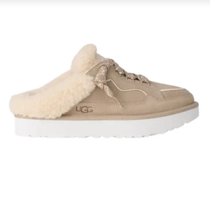 כפכף UGG LOWMEL MULE מידות 36-41 לנשים