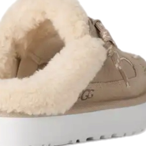 כפכף UGG LOWMEL MULE מידות 36-41 לנשים - תקריב