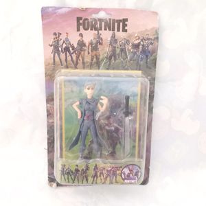 פורטנייט - דמות פורטנייט ורובה - Fortnite