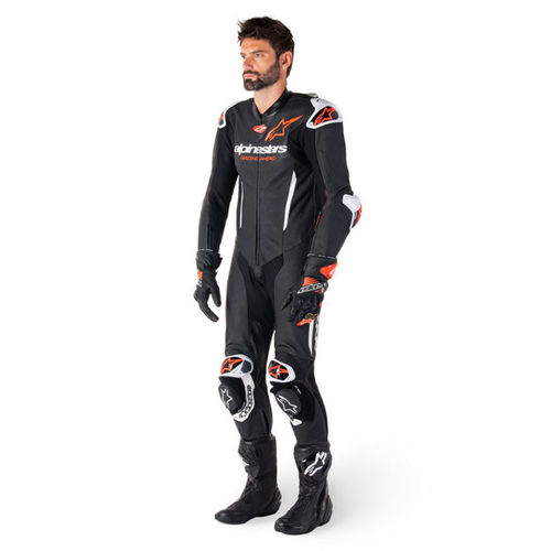 חליפת עור אלפינסטארס שחור לבן אדום 1PCS חלק אחד GP-R7 ALPINESTARS