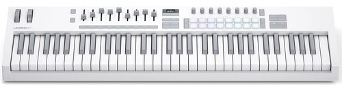 זוית נוספת novation launchkey 61 mk4-wh midi keyboard controller