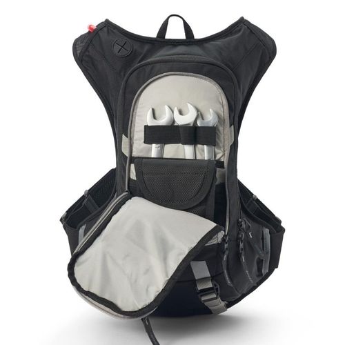 תיק רכיבה שחור – USWE MOTO HYDRO 8L HYDRATION PACK BLACK